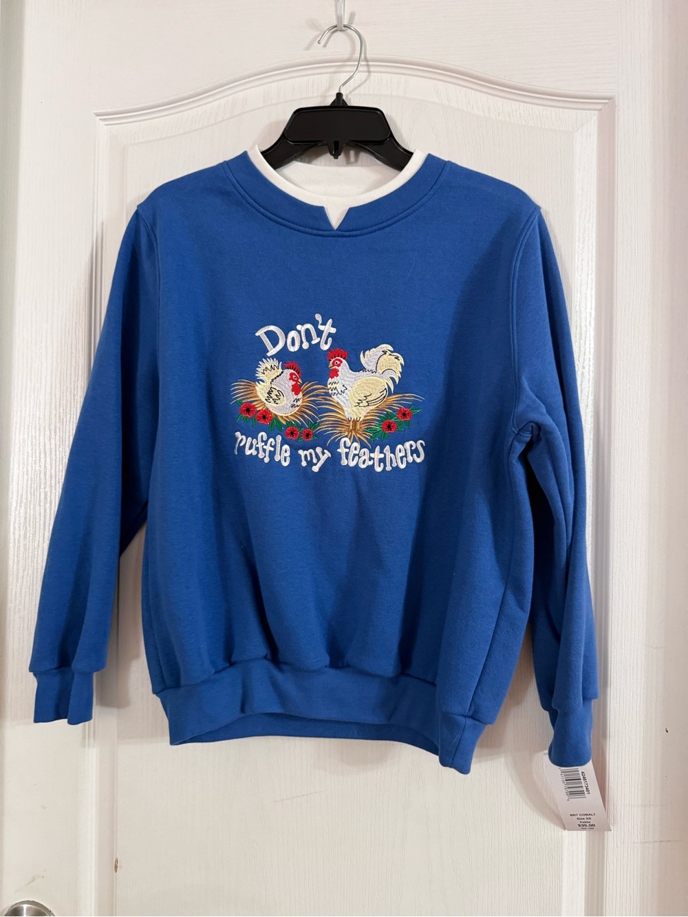 BonWorth Chicken Embroidered Sweatshirt NWT XSP. AG-204